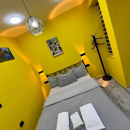 Hotel apartamentowy Taksim Academie House 4*
