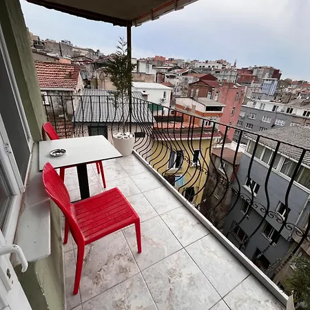 Taksim Academie House