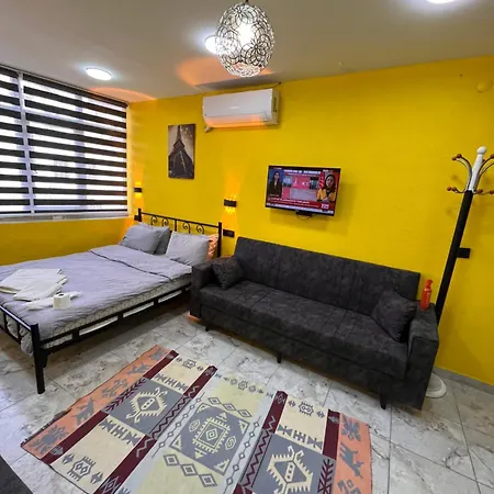 מלון דירות Taksim Academie House 4*